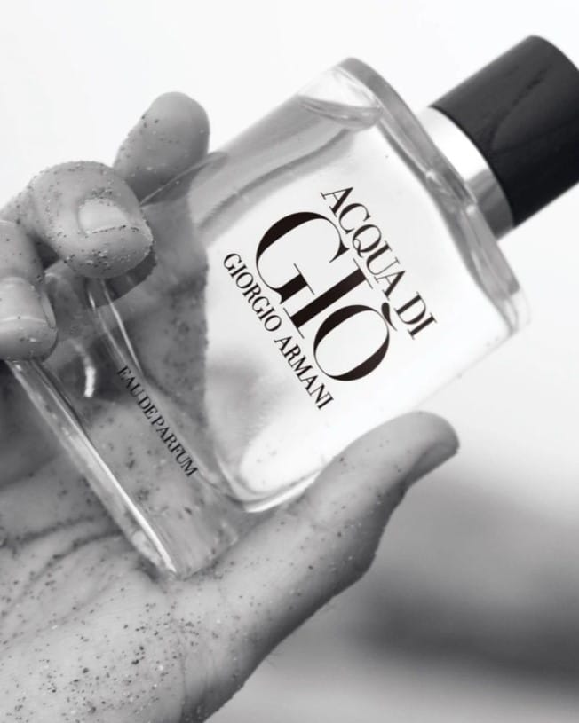 Acqua Di Gio by Giorgio Armani ranks as one of the top best selling perfumes in the world