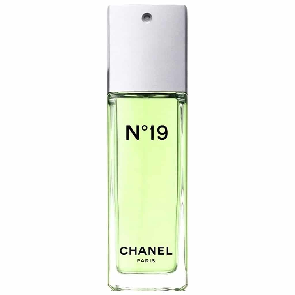 N°19 by Chanel
